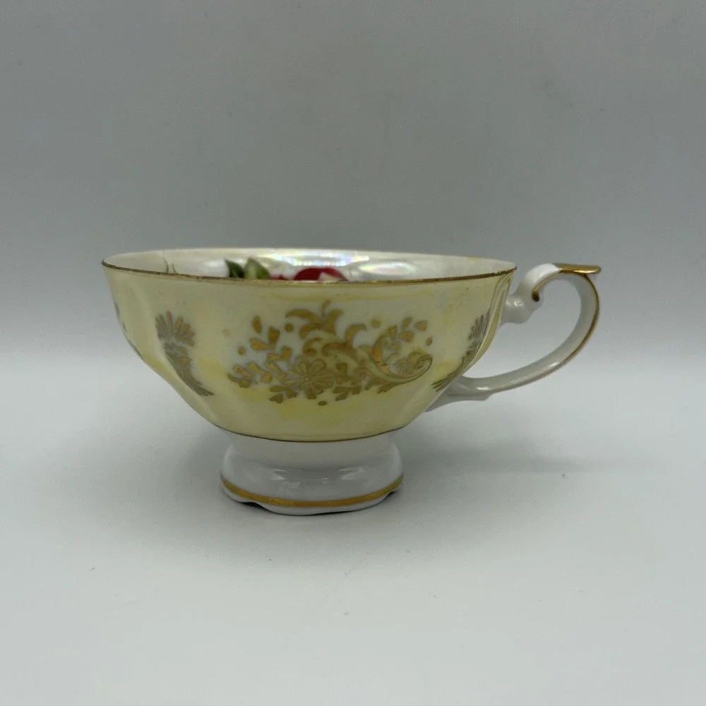 Vintage LM Royal Halsey Very Fine Cup Saucer Pink Roses‎ Yellow Lusterware Gold